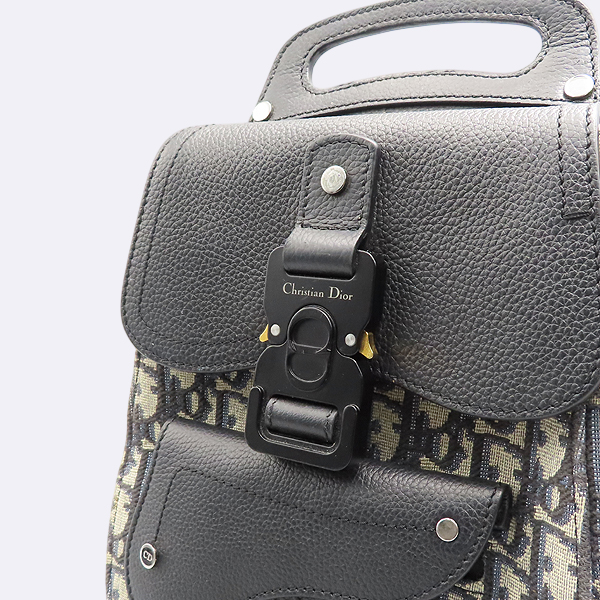 Dior(ũ����î���) 1ADBO022YKS ����/������ OBLIQUE ��ī�� GALLOP(����) �̴� ������ ũ�ν��� [��������] �̹���4 - ���̺��� �߰���ǰ