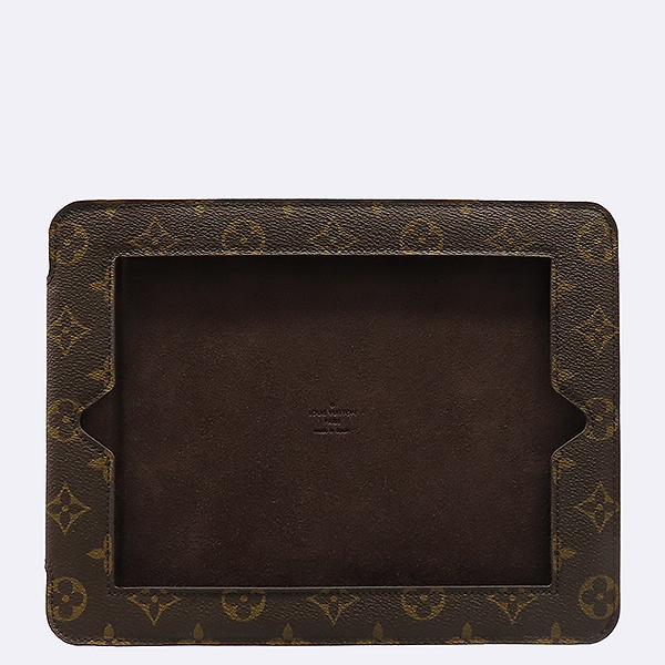 ���̺��� �����е� ���̽�