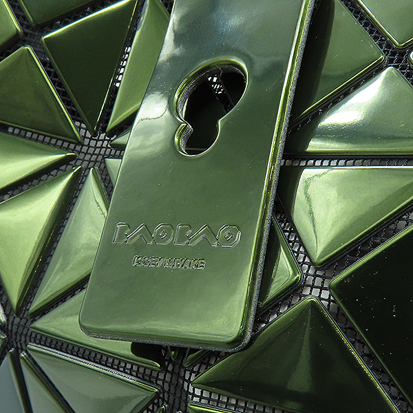 ISSEY MIYAKE(�̼��̹̾���) BB43-AG113 �׸� �÷� �ٿ��ٿ� �缾Ʈ ��Ʈ�� [��������] �̹���4 - ���̺��� �߰���ǰ