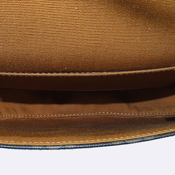 Celine(������) 196702BZJ Ʈ������ ź ĵ���� ���� �̴� ����ü ũ�ν��� [��������] �̹���7 - ���̺��� �߰���ǰ