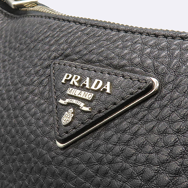 Prada(�����) 1BH997 VIT.DAINO(���ڷδ��̳�) ���� �÷� �ﰢ �ΰ� Ŭ��ġ �� ũ�ν��� [��������] �̹���5 - ���̺��� �߰���ǰ