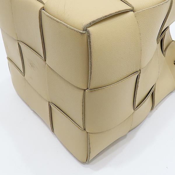 BOTTEGAVENETA(���װ�����Ÿ) 680218 ������ ���� ���� S ������ ��Ŷ ī��Ʈ ũ�ν��� [��õ��] �̹���6 - ���̺��� �߰���ǰ