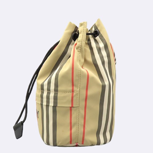 Burberry(������) 8026737 ��ī�̺� ������ ������ ��Ʈ������ ���Ϸ� ��ν�Ʈ�� ��Ŷ �Ŀ�ġ [û��������] �̹���3 - ���̺��� �߰���ǰ