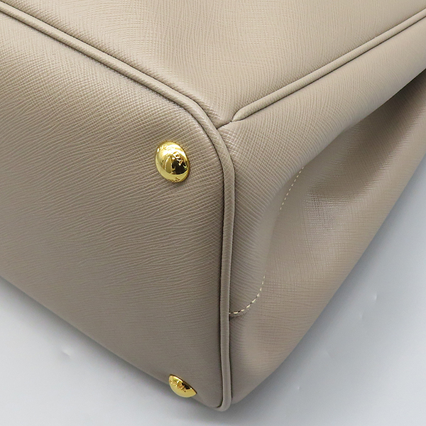 Prada(�����) BN1844  ������ �÷� SAFFIANO LUX(���ǾƳ� ����) �ﰢ ���� �ΰ� ��Ʈ�� [���̷Ե���] �̹���6 - ���̺��� �߰���ǰ