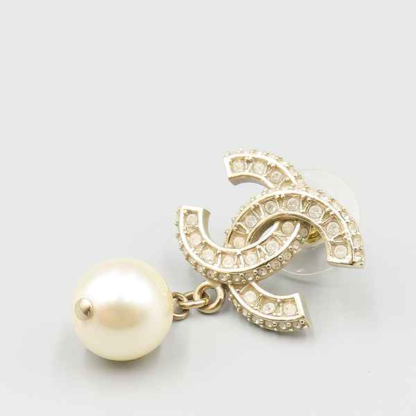 Chanel(����) ��� CC ũ����Ż �ΰ� ���� ��� �Ͱ��� [�ϳ��̻���] �̹���3 - ���̺��� �߰���ǰ