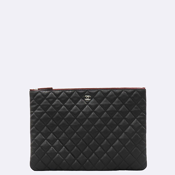 Chanel(����) A82552 ���� ĳ��� ��Ų Ŭ���� ���� CC �ΰ� ���� Ŭ��ġ [30331488] [�����νż�����] �̹���2 - ���̺��� �߰���ǰ