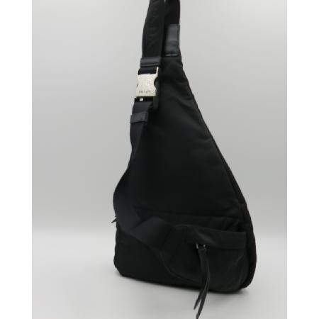 Prada(�����)���� �����Ϸ� �ﰢ�ΰ�  ������ �̹���2 - ���̺��� �߰���ǰ