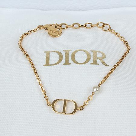Dior(ũ����î���) B1310PTCRS ��� �ǴϽ� ��Ż & ȭ��Ʈ ���� ���� Petit CD ����(���ֻ���) �̹���3 - ���̺��� �߰���ǰ
