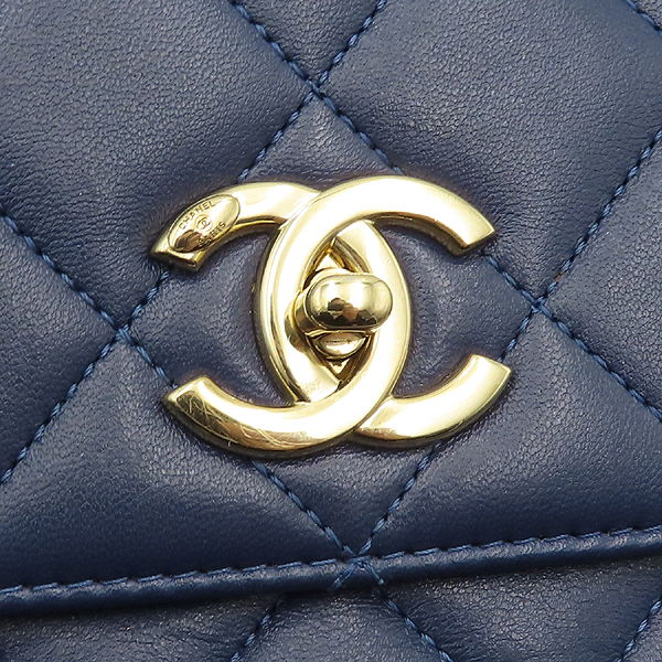 Chanel(����) A92236 ����Ų ���̹� �÷� ���� ��Ʋ�� ����Ż Ʈ���� CC ���� ��Ʈ�� + ü�ν�Ʈ�� 2WAY [�д�������] �̹���4 - ���̺��� �߰���ǰ