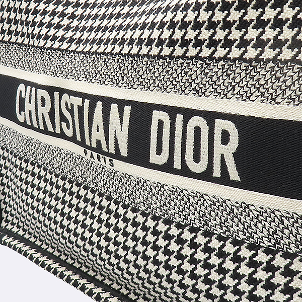 Dior(ũ����î���) M1296ZRPI M081 �Ͽ������� üũ ����Ʈ �̵���� [��������] �̹���4 - ���̺��� �߰���ǰ