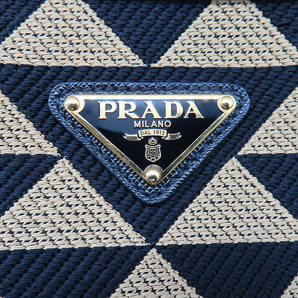 Prada(�����) 2VH069 ���� & ������ �к긯 �긮ũ �ڼ� �ﰢ �ΰ� ��� ī�޶� ũ�ν��� [�λ꼾�Һ���] �̹���4 - ���̺��� �߰���ǰ