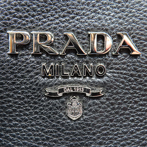 Prada(�����) 1BA205 ���� ���� ���ڷ� �Ǵн� ���� �ΰ� ��� ��Ʈ�� + ũ�ν� ��Ʈ�� 2WAY [�λ꼾�Һ���] �̹���4 - ���̺��� �߰���ǰ