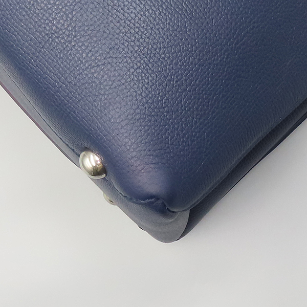 Burberry(������) 4076746 ���̺� ȭ��Ʈ ���� ��� �̵�� ���� �ΰ� ��Ʈ�� + ��� ��Ʈ�� 2WAY [��ź�Ե���] �̹���6 - ���̺��� �߰���ǰ