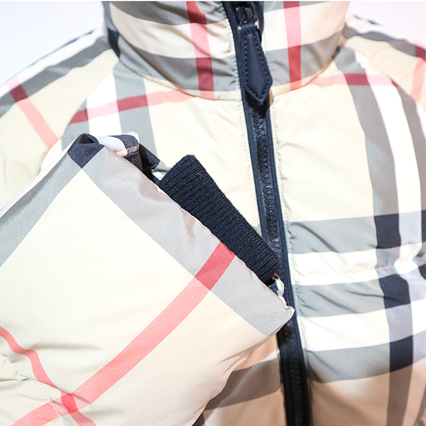 Burberry(������) 8059093 ũ�� üũ �ٿ� ������ �е� [�뱸��������] �̹���5 - ���̺��� �߰���ǰ