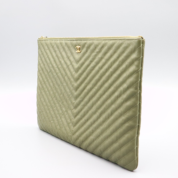 Chanel(����) A82552Y61214 īŰ�÷� ����� Ŭ���� ���� ���� CC �ΰ� Ŭ��ġ [�뱸��������] �̹���3 - ���̺��� �߰���ǰ