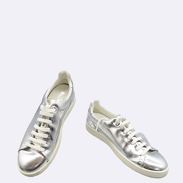 ���̺��� �ǹ� ��Ż�� ����Ʈ�ο� ����Ŀ��