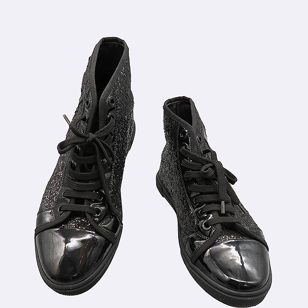 ���̺��� ���̴�Ʈ ���� �۸��� ������ ���� ����Ŀ�� 