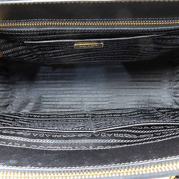 Prada(�����) BN1786 ���� SAFFIANO LUX(���ǾƳ� ����) �ﰢ ���� �ΰ� ��Ʈ�� [�λ꼾�Һ���] �̹���5 - ���̺��� �߰���ǰ