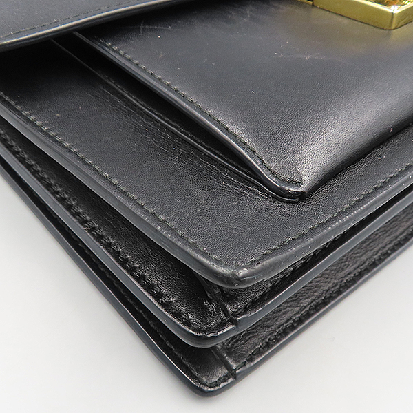 Ferragamo(��󰡸�) 21 G179 ���� ���� ���ϸ� ���� ��ġ�� �̵� ����� [��������] �̹���5 - ���̺��� �߰���ǰ