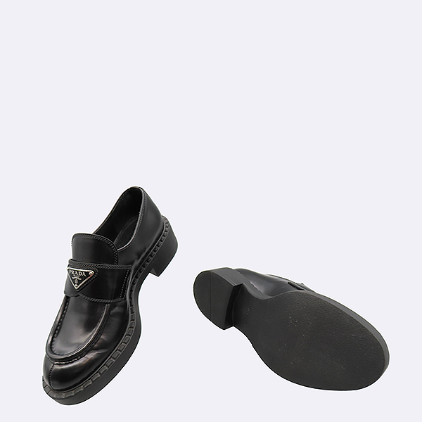 Prada(�����) 1D246M ���� ���ݸ� �귯�õ� ���� �ﰢ�ΰ� ������ ���� - 225MM [��������] �̹���2 - ���̺��� �߰���ǰ