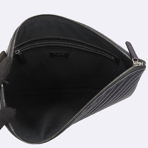 Chanel(����) A82552 ���� ����� ���� ����Ʈ ĳ��� Ŭ���� ���� CC �ΰ� Ŭ��ġ [��������] �̹���5 - ���̺��� �߰���ǰ