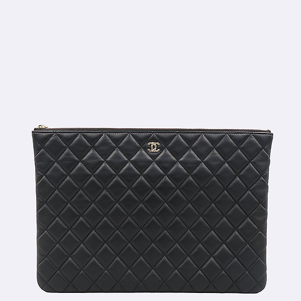 Chanel(����) A82552 ���� Ŭ���� ����Ų ���� CC �ΰ� Ŭ��ġ [��������] �̹���2 - ���̺��� �߰���ǰ