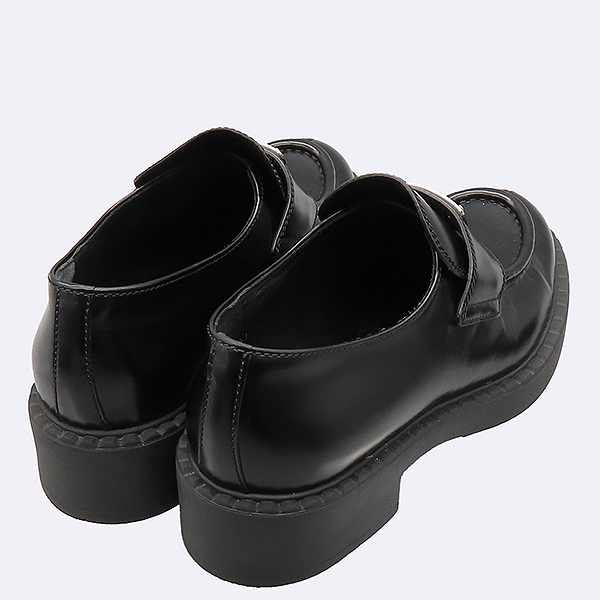 Prada(�����) 1D246M ���� ���ݸ� �귯�õ� ���� �ﰢ�ΰ� ������ ���� - 36�� [��������] �̹���5 - ���̺��� �߰���ǰ