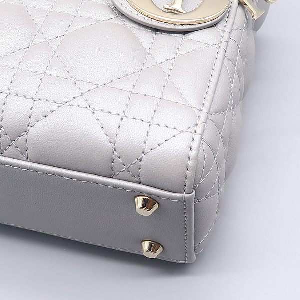 Dior(ũ����î���) M0505OADU �׷��� ����Ų ���̵� ��� �̴� ��Ʈ�� + ��� ��Ʈ�� [����������] �̹���5 - ���̺��� �߰���ǰ