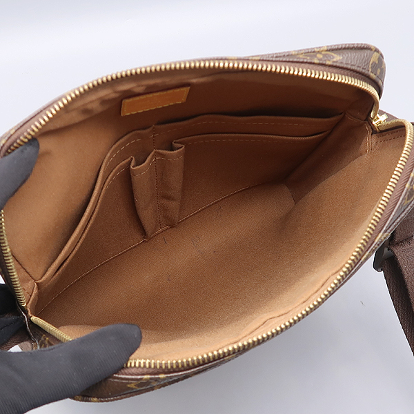 Louis Vuitton(���̺���) M97037 ���׷� ĵ���� Ʈ���� ���θ� ũ�ν��� [����������] �̹���4 - ���̺��� �߰���ǰ