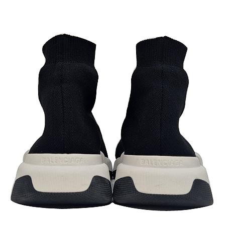 Balenciaga(¹ß·»½Ã¾Æ°¡) 617239 ºí·¢ Ä÷¯ ½ºÇǵ巯³Ê ³²¼º¿ë ½º´ÏÄ¿Áî - 42»çÀÌÁî (±¤ÁÖ·Ôµ¥Á¡) Balenciaga(¹ß·»½Ã¾Æ°¡) 617239 ºí·¢ Ä÷¯ ½ºÇǵ巯³Ê ³²¼º¿ë ½º´ÏÄ¿Áî - 42»çÀÌÁî (±¤ÁÖ·Ôµ¥Á¡)