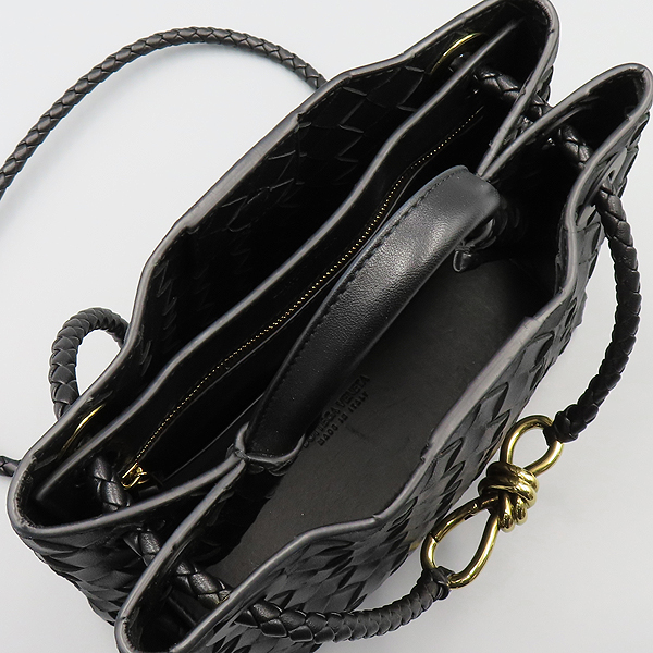 BOTTEGAVENETA(���װ�����Ÿ) 766014 ���� ��Ʈ��ġ���� ���� �ȵ�Ƹ� ž�ڵ� ��Ʈ�� �� ����� / �𼭸� �� �ܺΰ��� �ึ�� [�ϳ��̻���] �̹���6 - ���̺��� �߰���ǰ