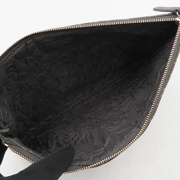 Chanel(����) A82277 ���� ���� ��Ḯ�� ���̵� Ŭ��ġ [�д�������] �̹���5 - ���̺��� �߰���ǰ