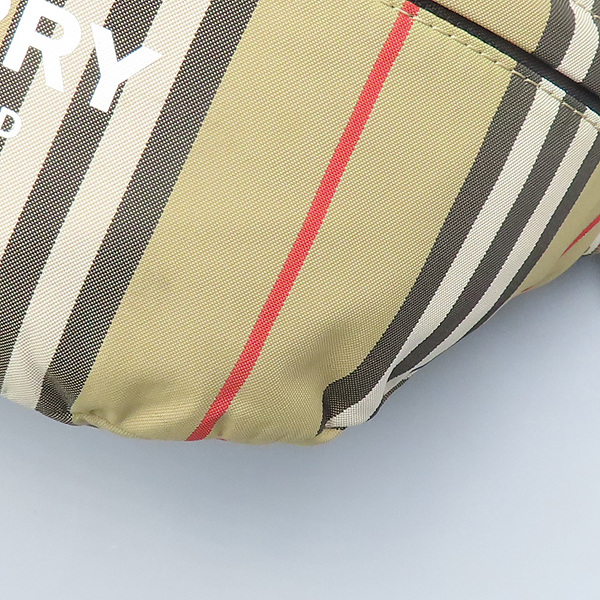 Burberry(������) 8013921 ��Ƽ�� üũ ���Ϸ� �ΰ� ����Ʈ ���� �� ��Ʈ�� [��ź�Ե���] �̹���6 - ���̺��� �߰���ǰ