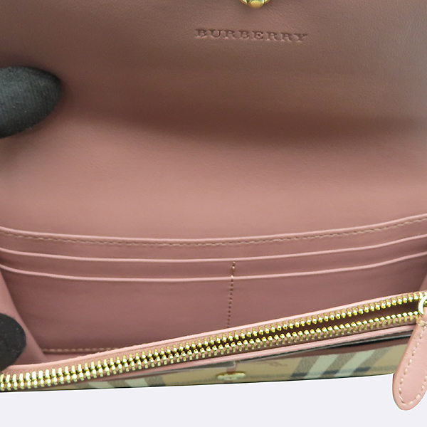 (�̻��) Burberry(������) 4060448 Ŭ���� üũ PVC ������ [�ϻ�Ե���] �̹���6 - ���̺��� �߰���ǰ