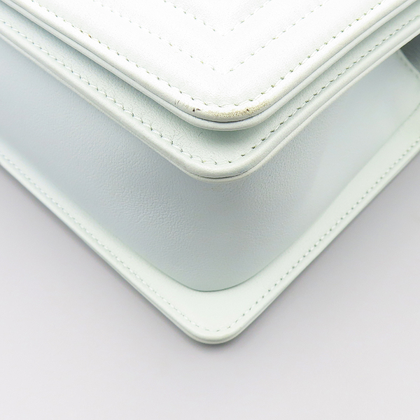 Chanel(����) A67086 ��Ʈ ����Ų ���̻��� �̵�� ���� ü�� �÷� ����� [�ϳ��̻���] �̹���6 - ���̺��� �߰���ǰ