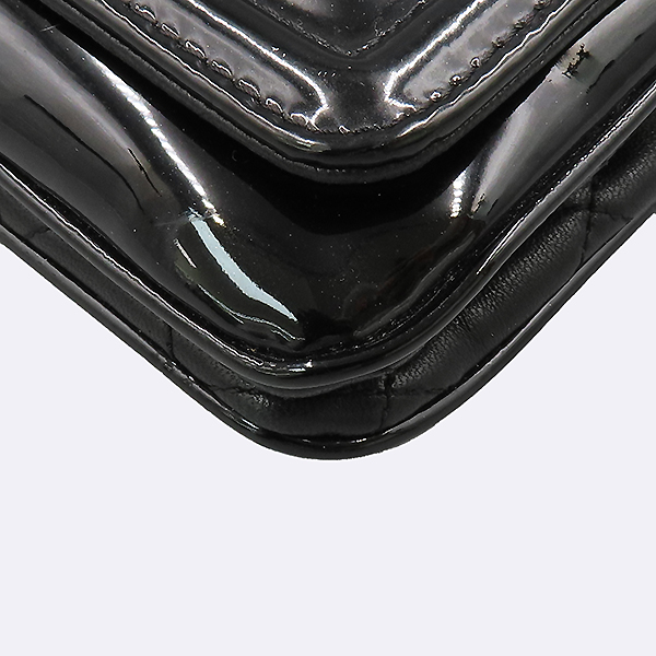 Chanel(����) A66936 ���� ���̴�Ʈ CC�ΰ� ����ƽ �÷� ���� ü�� ����� [�����νż�����] �̹���5 - ���̺��� �߰���ǰ