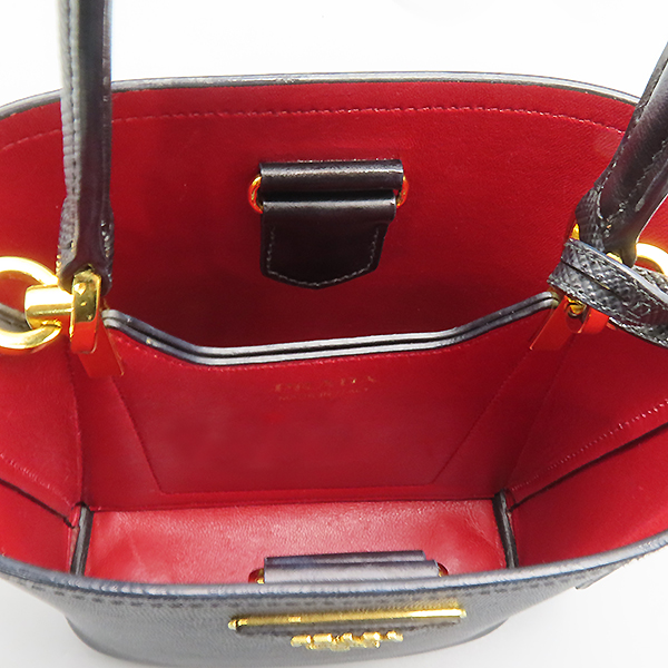 Prada(�����) 1BA217 ���� �κ��� �ĴϿ� ���ǾƳ� ���� ����ΰ� ��Ŷ ��Ʈ�� + �����Ʈ�� 2WAY [�ϻ�Ե���] �̹���7 - ���̺��� �߰���ǰ