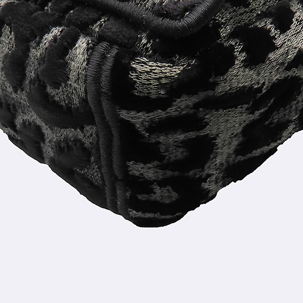 Dior(ũ����î���) M9242UTHG �׷��� ����  CD ����ΰ� CARO �̵�� ����� [�����νż�����] �̹���5 - ���̺��� �߰���ǰ