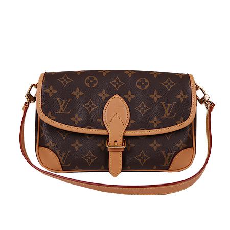 Louis Vuitton(���̺���) M45985 ���׷� ĵ���� ���̾� ��� ũ�ν���(���ֻ���) �̹���2 - ���̺��� �߰���ǰ