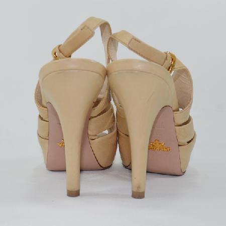 Prada(�����)������ ���� ������  ���� �̹���5 - ���̺��� �߰���ǰ