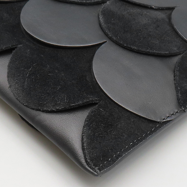 Burberry(������) 4054685 ���� ���� �÷� ��Ķ��(Scalloped) Ŭ��ġ ����� ũ�ν��� [���̷Ե���] �̹���6 - ���̺��� �߰���ǰ