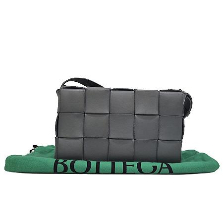 BOTTEGAVENETA(���װ�����Ÿ) 578004 �׷��� ���� ��Ʈ��ġ���� ī��Ʈ ũ�ν��� (���ַԵ���) �̹���3 - ���̺��� �߰���ǰ