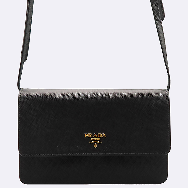 Prada(�����) BT1019 ���� ���ǾƳ� ���� ����ΰ� Ŭ��ġ�� ũ�ν��� [�ϻ�Ե���] �̹���2 - ���̺��� �߰���ǰ