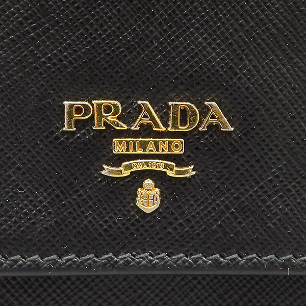 Prada(�����) BT1019 ���� ���ǾƳ� ���� ����ΰ� Ŭ��ġ�� ũ�ν��� [�ϻ�Ե���] �̹���5 - ���̺��� �߰���ǰ
