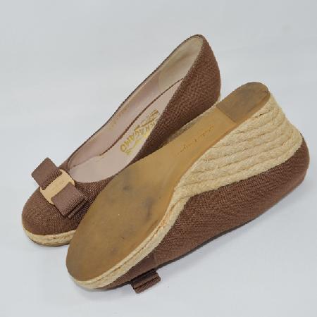 Ferragamo(��󰡸�) ��� �ٸ��� �ΰ� ���� �� ���� �̹���3 - ���̺��� �߰���ǰ