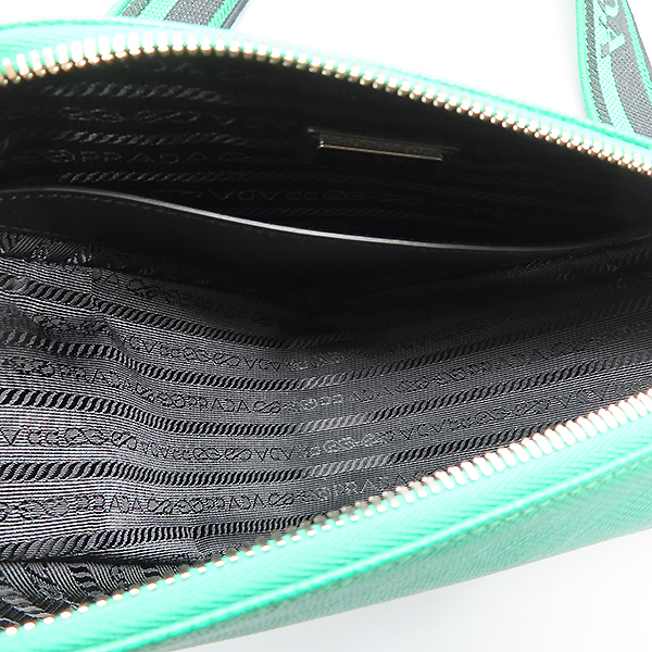 Prada(�����) 2VH155 �׸� ���ǾƳ� ���� Ʈ���̾ޱ� ũ�ν��� [�ϻ�Ե���] �̹���6 - ���̺��� �߰���ǰ