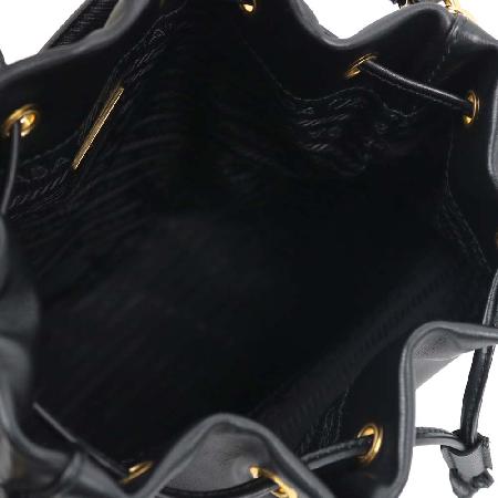 Prada(�����) 1BH038 �ﰢ�ΰ� ���� �࿧ ���� ��Ŷ��  ũ�ν��� [����ü�����] �̹���4 - ���̺��� �߰���ǰ