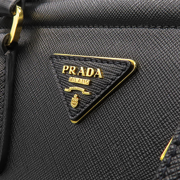 Prada(�����) BN2402 ���� �÷� ���ǾƳ�(SAFFIANO) ���� �ﰢ ���� �ΰ� ��Ʈ�� [��������] �̹���3 - ���̺��� �߰���ǰ