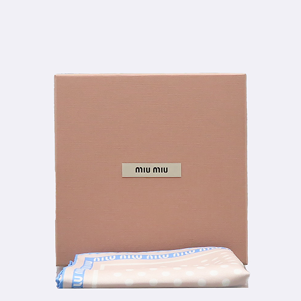 �̿�̿� Ʈ�� ��ũ ��ī�� K1719MIU - ���̺��� �߰���ǰ