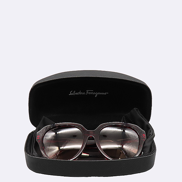 ��󰡸� ���� ���۶�